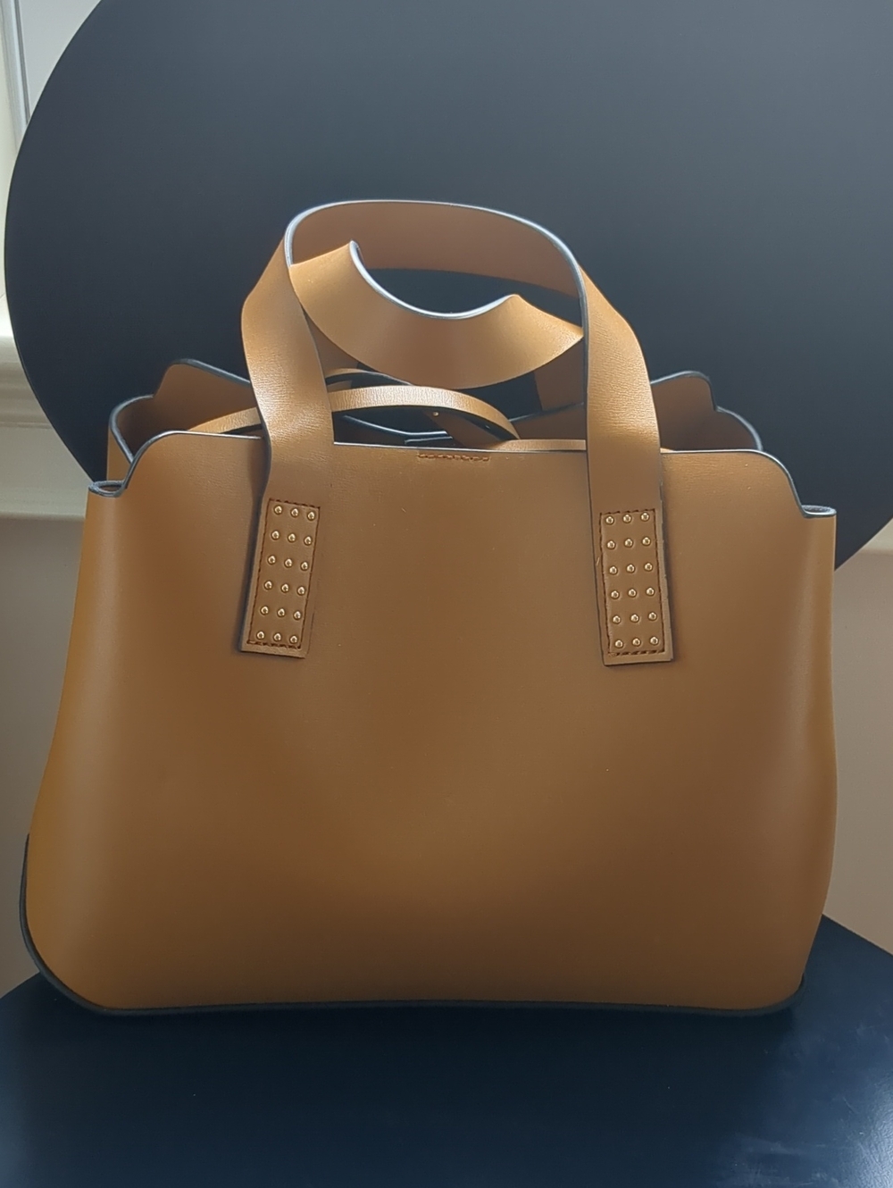 Sfera | NWOT Tan Structured Handbag W Crossbody Strap